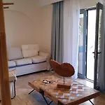 Olga Lounge