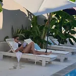 Olga Lounge 4*