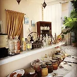 Olga Lounge Aparthotel 4*
