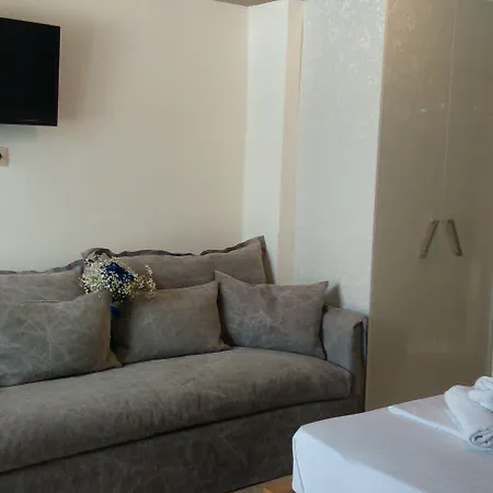 Olga Lounge Ξενοδοχείο με διαμερίσματα 4*