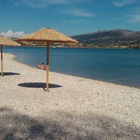 Ξενοδοχείο με διαμερίσματα Olga Lounge