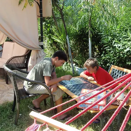 Olga Lounge Aparthotel 4*