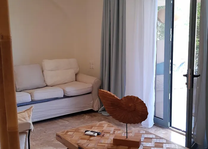 Olga Lounge